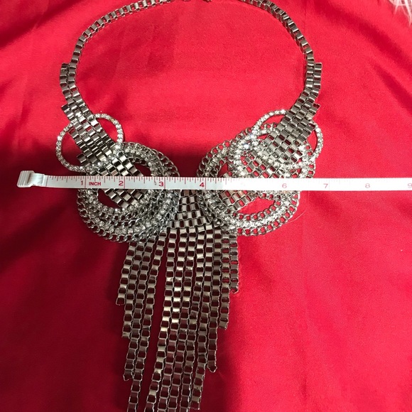 “NWOT” GORGEOUS SILVER-RHINESTONE NECKLACE - Picture 3 of 5